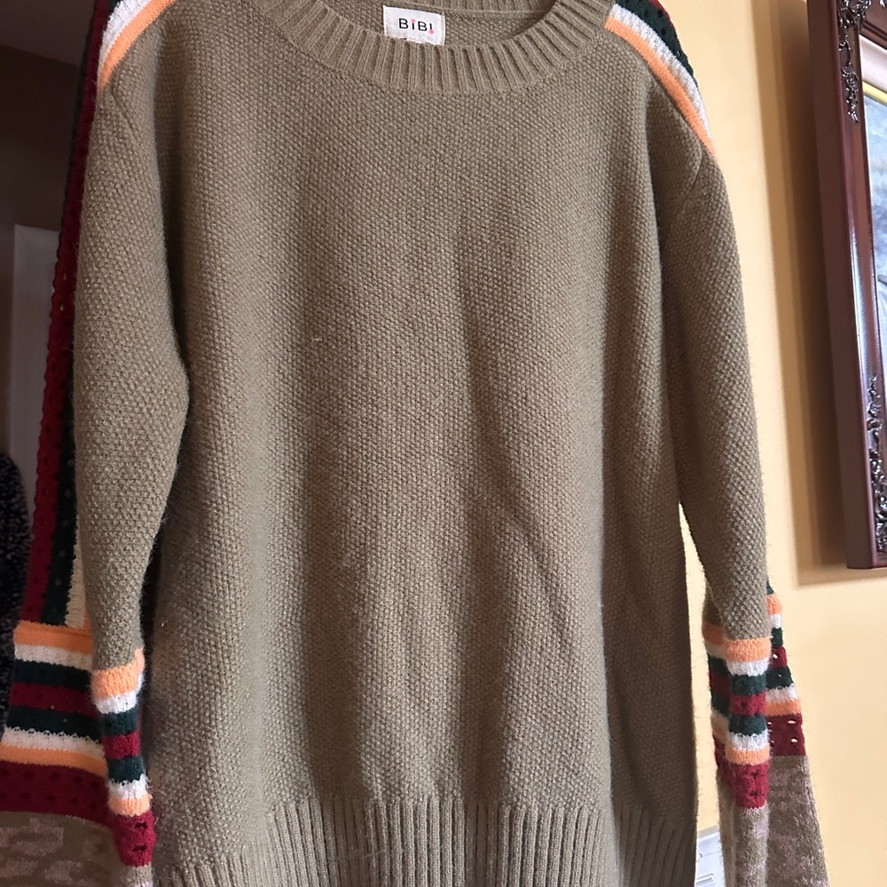 BiBi Textured Knit Sweater in Olive Green